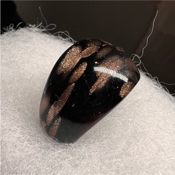 EUC Glass Wide Band Ring - Picture 5 of 8